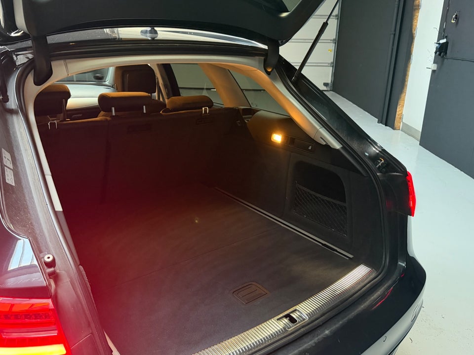 Audi A6 2,0 TDi 177 S-line Avant Multitr. 5d
