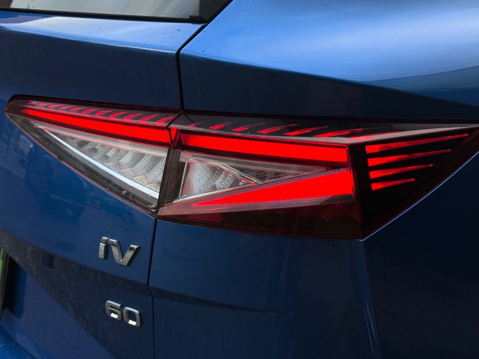 Skoda Enyaq 60 iV Loft 5d