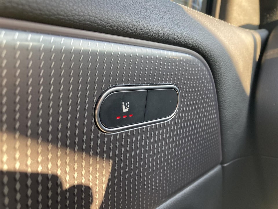 Mercedes EQA250+ Progressive 5d