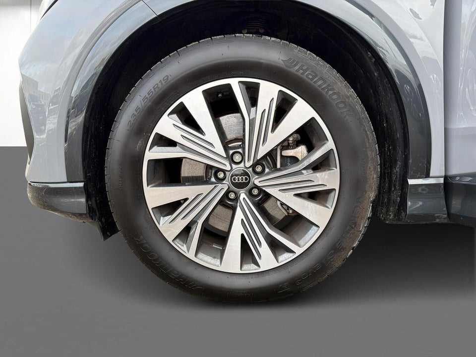 Audi Q4 e-tron 45 Progress quattro 5d