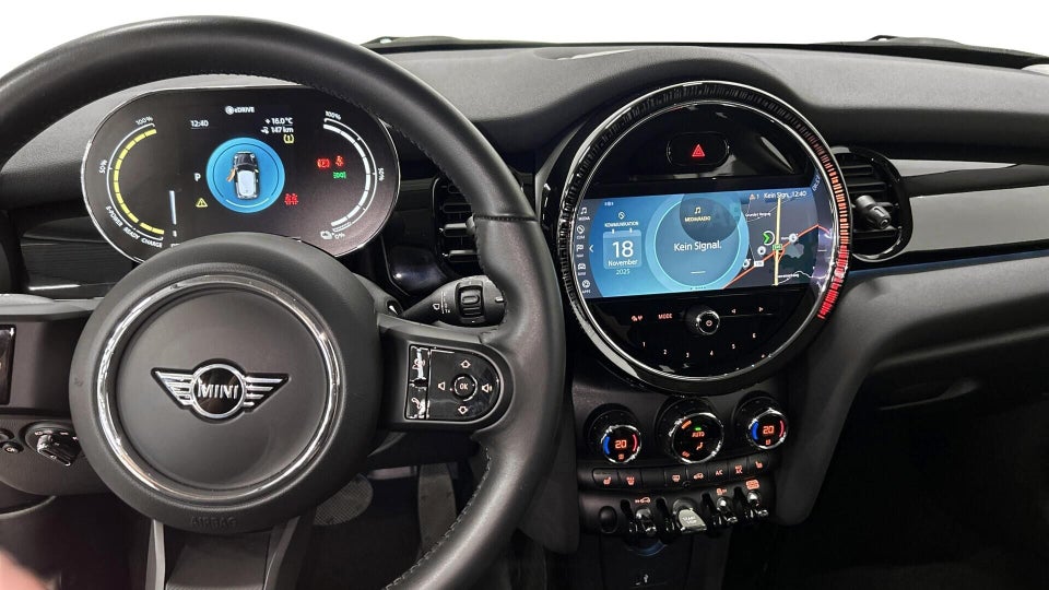 MINI Cooper SE Classic Trim 3d