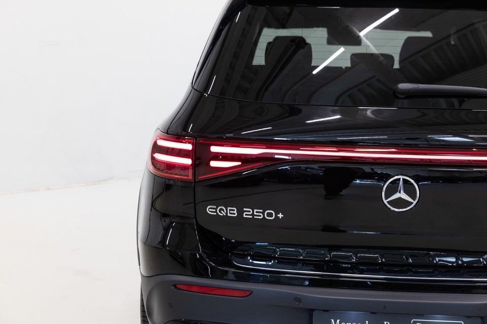 Mercedes EQB250+ AMG Premium 5d