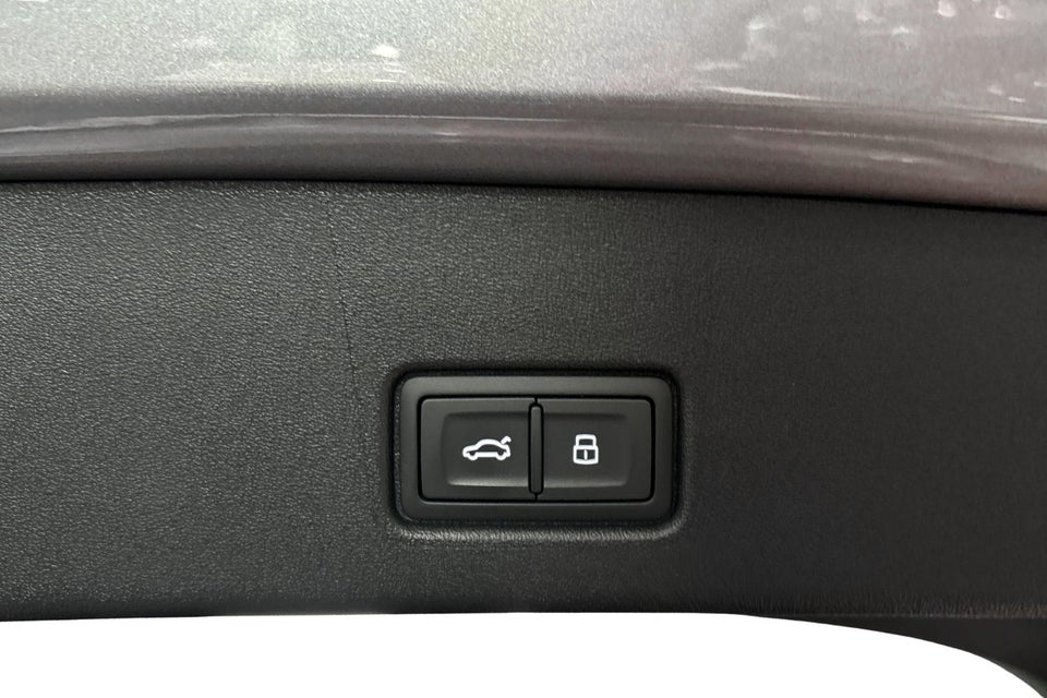Audi Q4 e-tron 45 S-line 5d