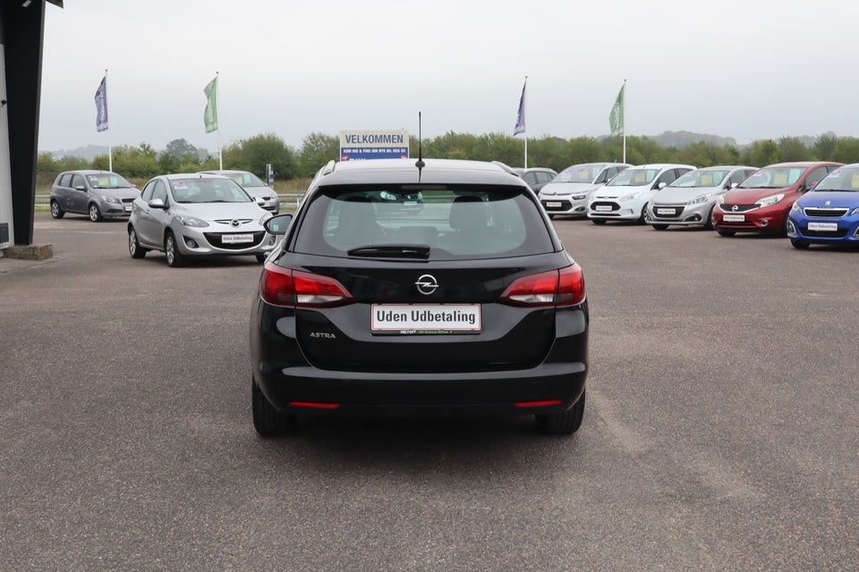 Opel Astra 1,2 T 110 Elegance Sports Tourer 5d