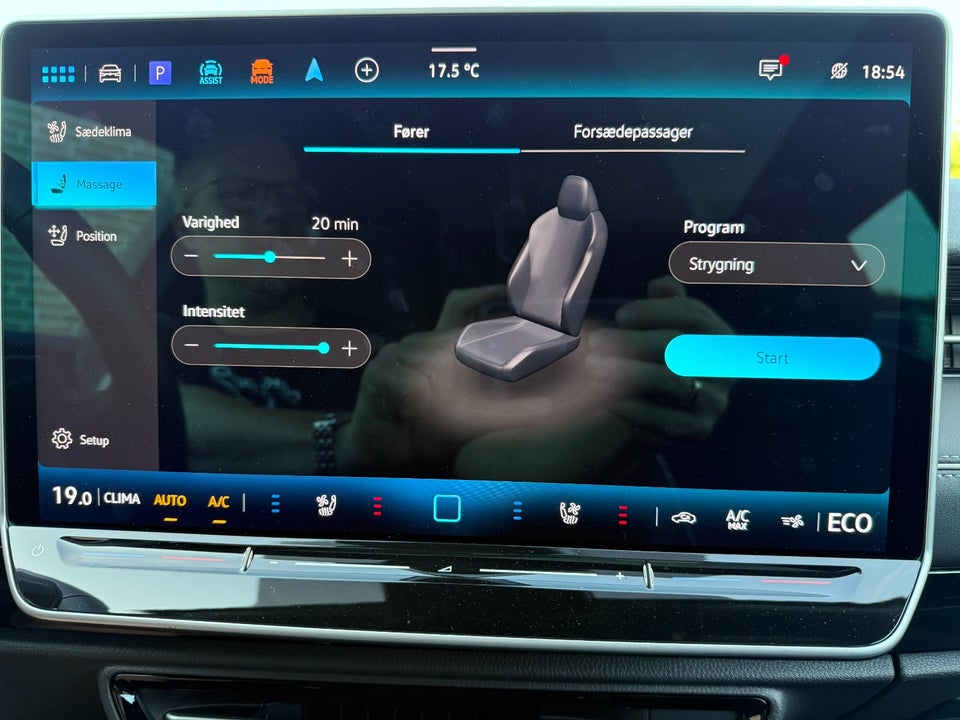 VW ID.7 77 Style+ Tourer 5d