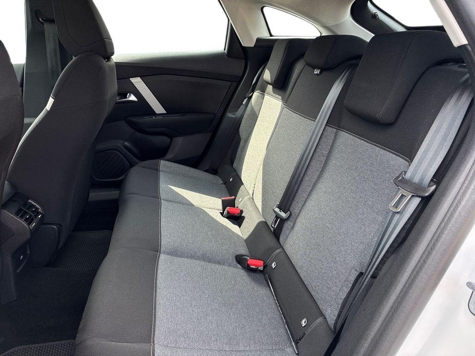 Citroën C4 1,2 PureTech 130 Iconic EAT8 5d