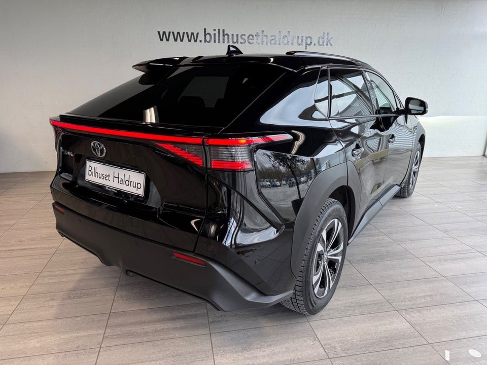 Toyota bZ4X Executive 5d