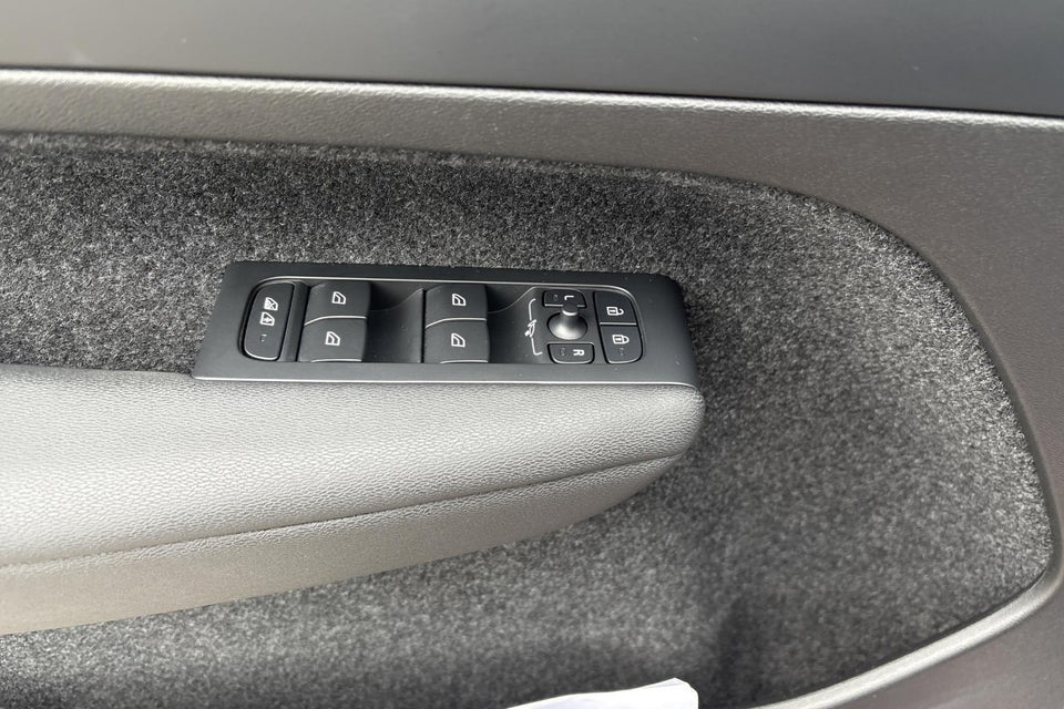 Volvo C40 P6 ReCharge Core 5d