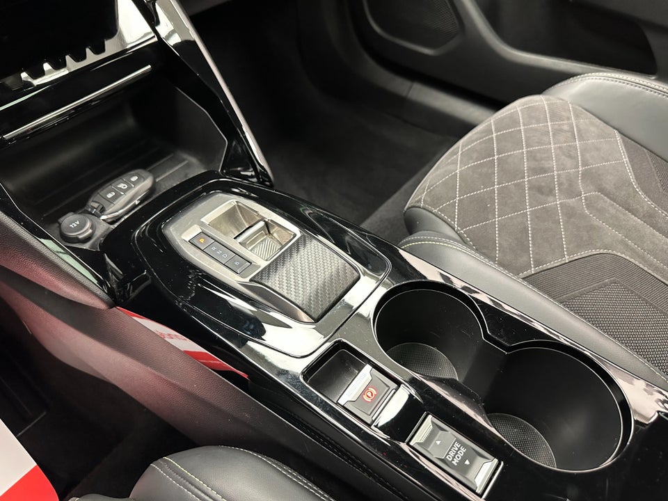 Peugeot e-2008 50 GT Pack 5d
