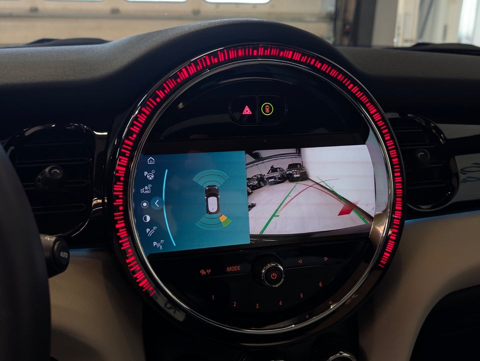 MINI Cooper SE Maximise 3d