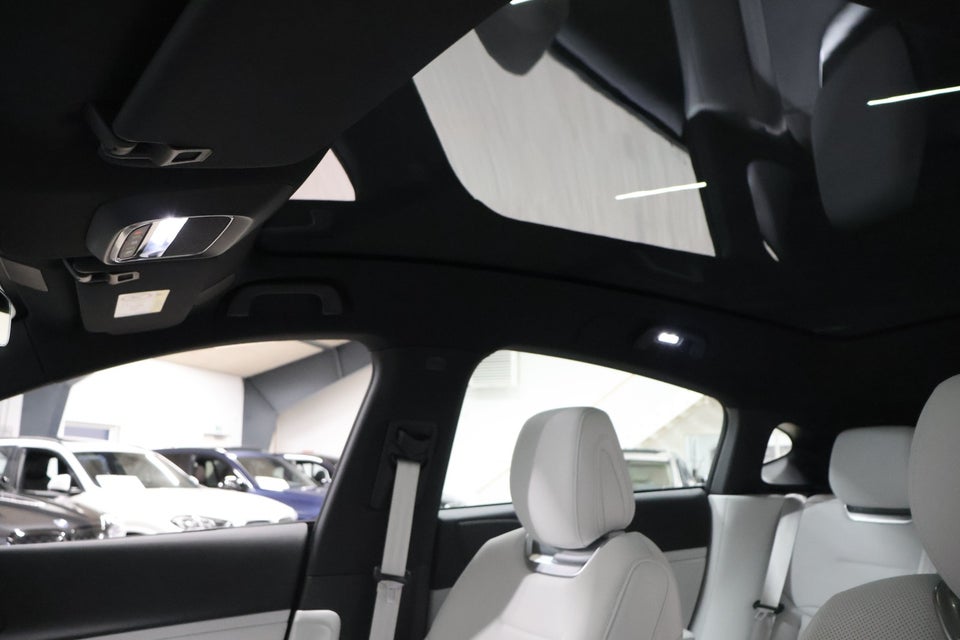 Xpeng G6 Performance 5d