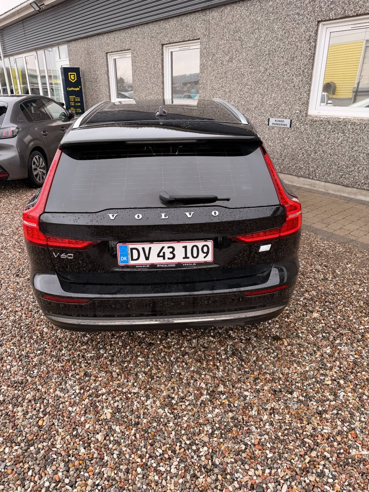 Volvo V60 CC 2,0 B5 250 Ultimate Bright aut. AWD 5d
