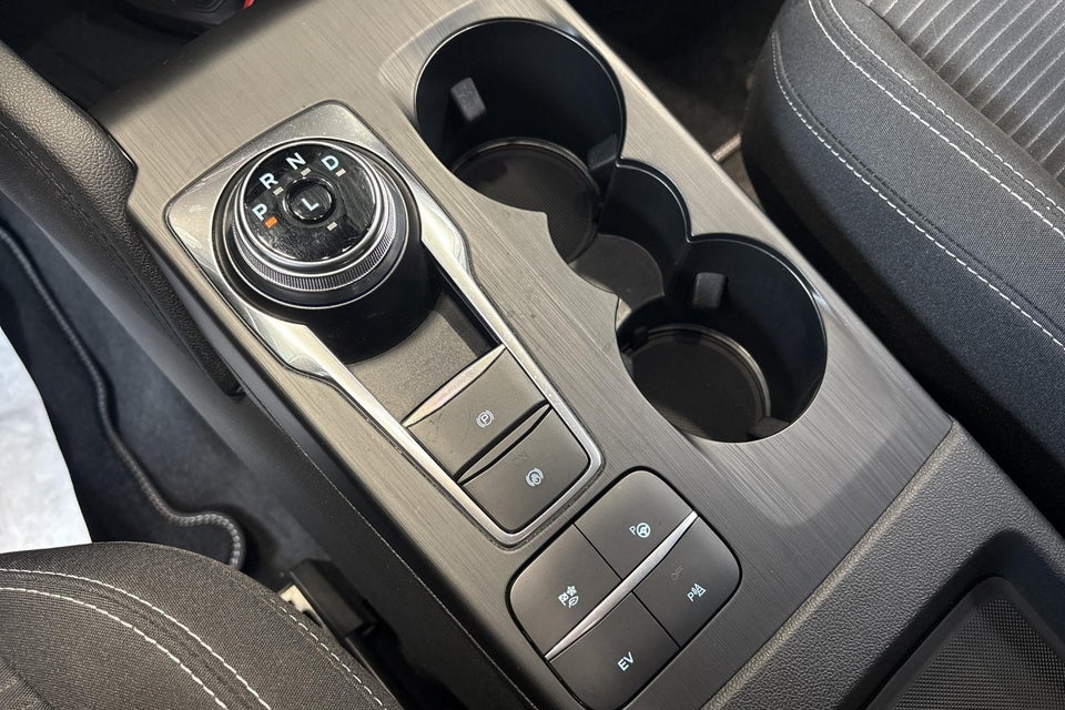 Ford Kuga 2,5 PHEV Titanium CVT 5d