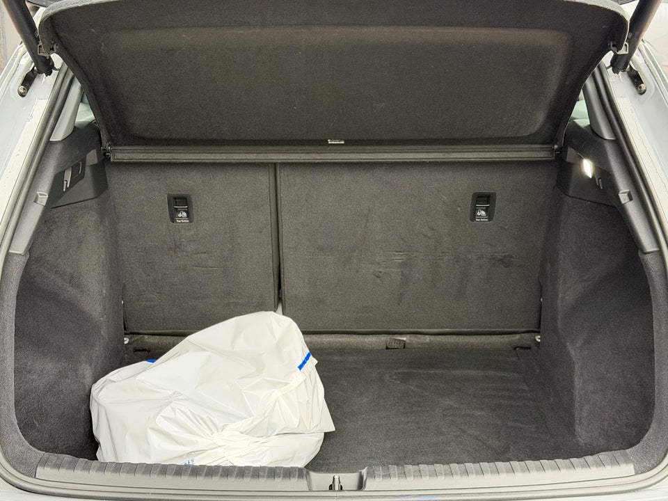 Audi Q4 e-tron 40  5d