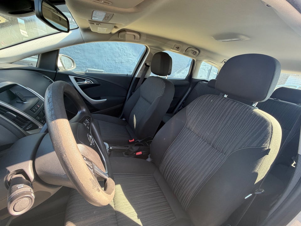 Opel Astra 1,6 Sport Sports Tourer 5d