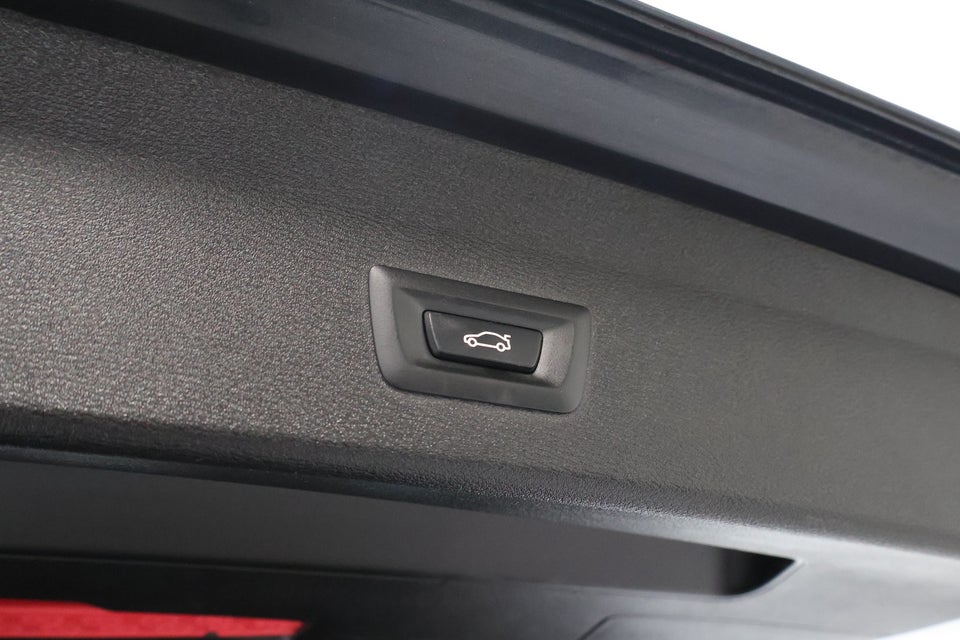 BMW X1 2,0 sDrive18d Advantage aut. 5d