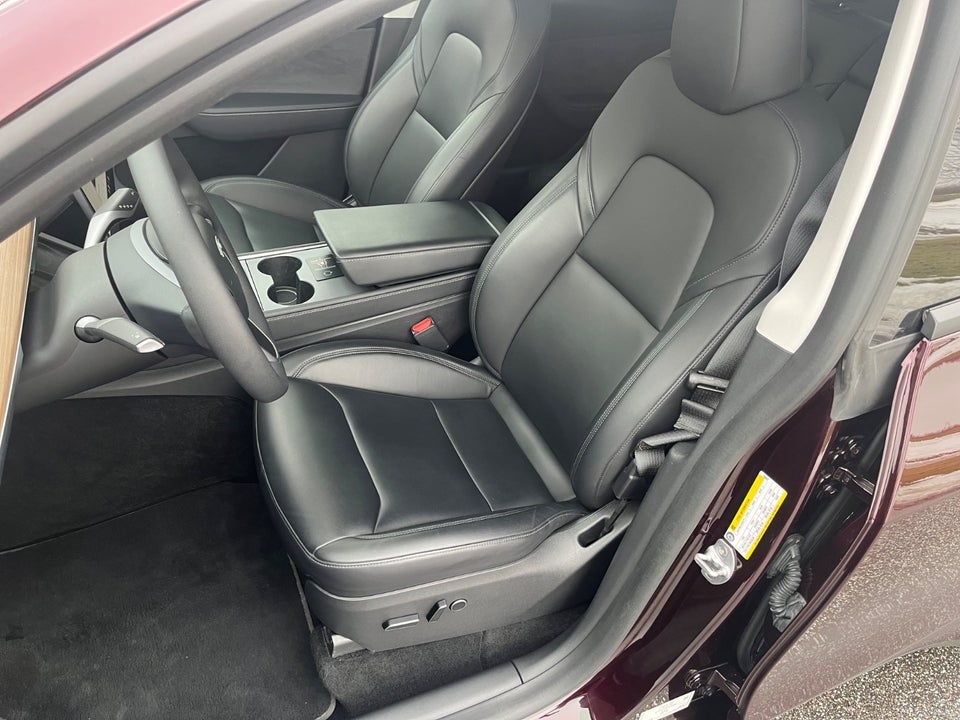 Tesla Model Y Long Range AWD 5d