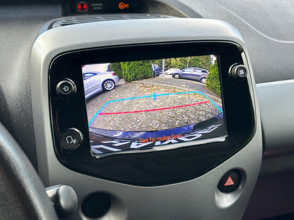 Toyota Aygo 1,0 VVT-i x-press 5d