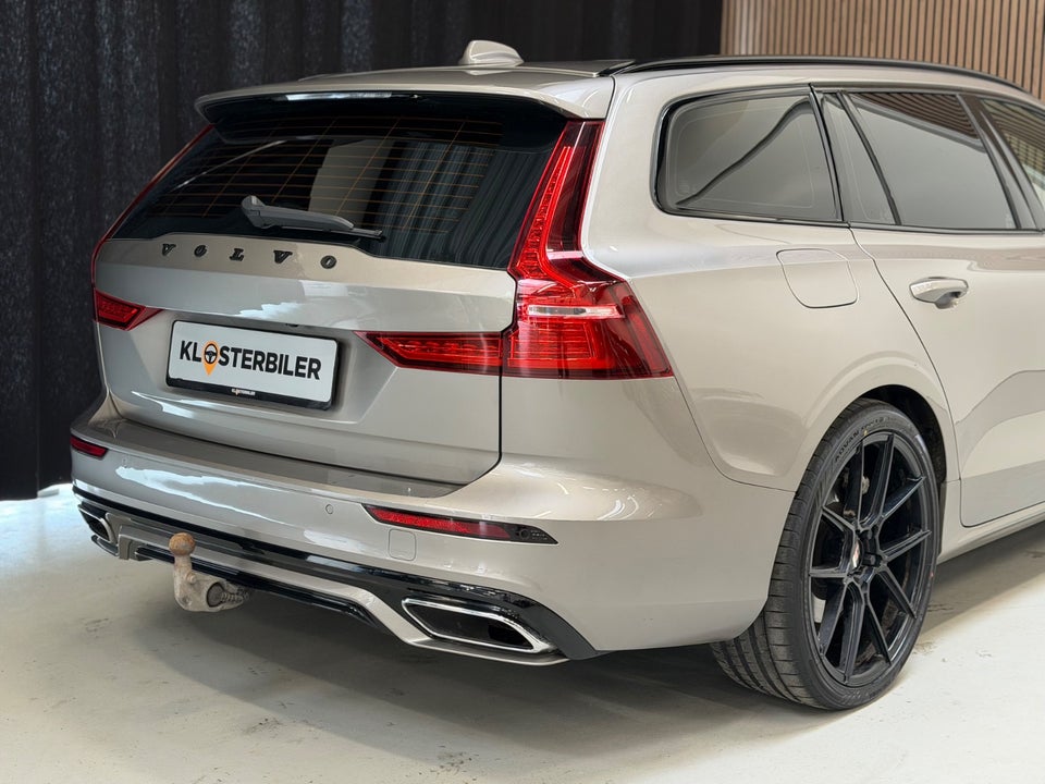 Volvo V60 2,0 T6 ReCharge R-Design aut. AWD 5d