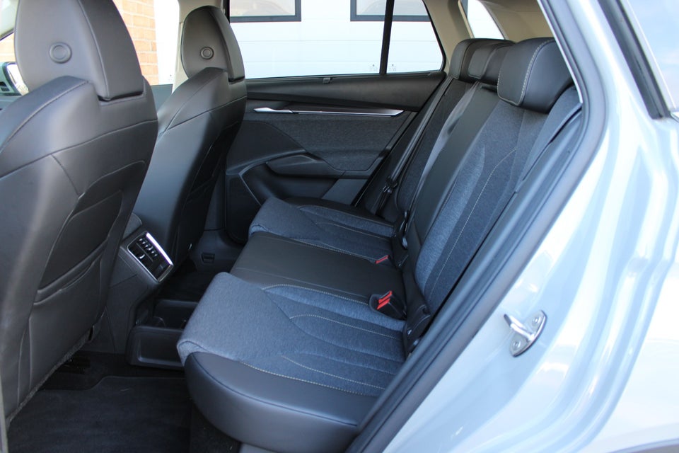 Skoda Elroq 85 iV Premium Advanced 5d