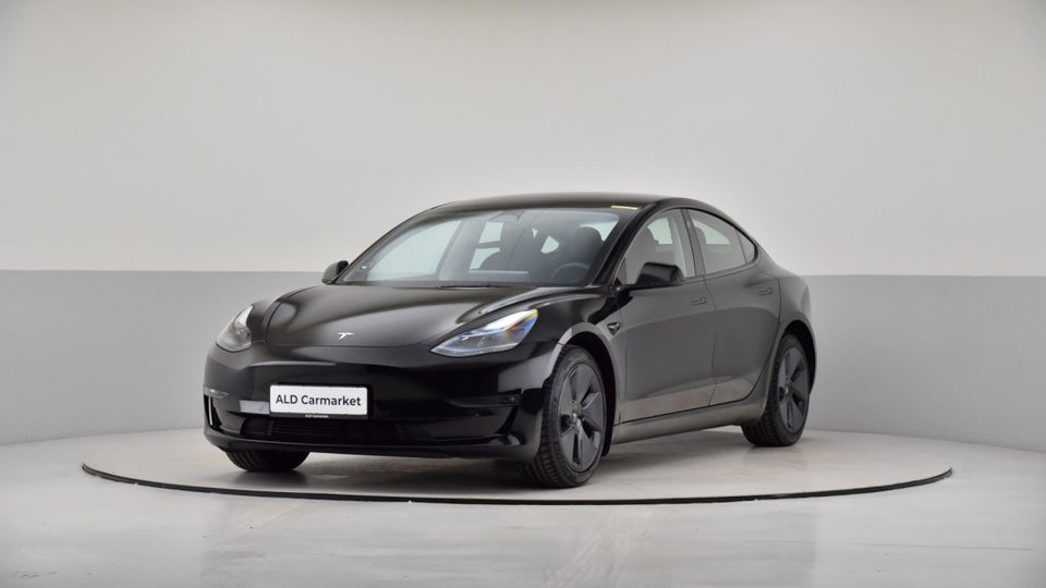 Tesla Model 3 Long Range AWD 4d