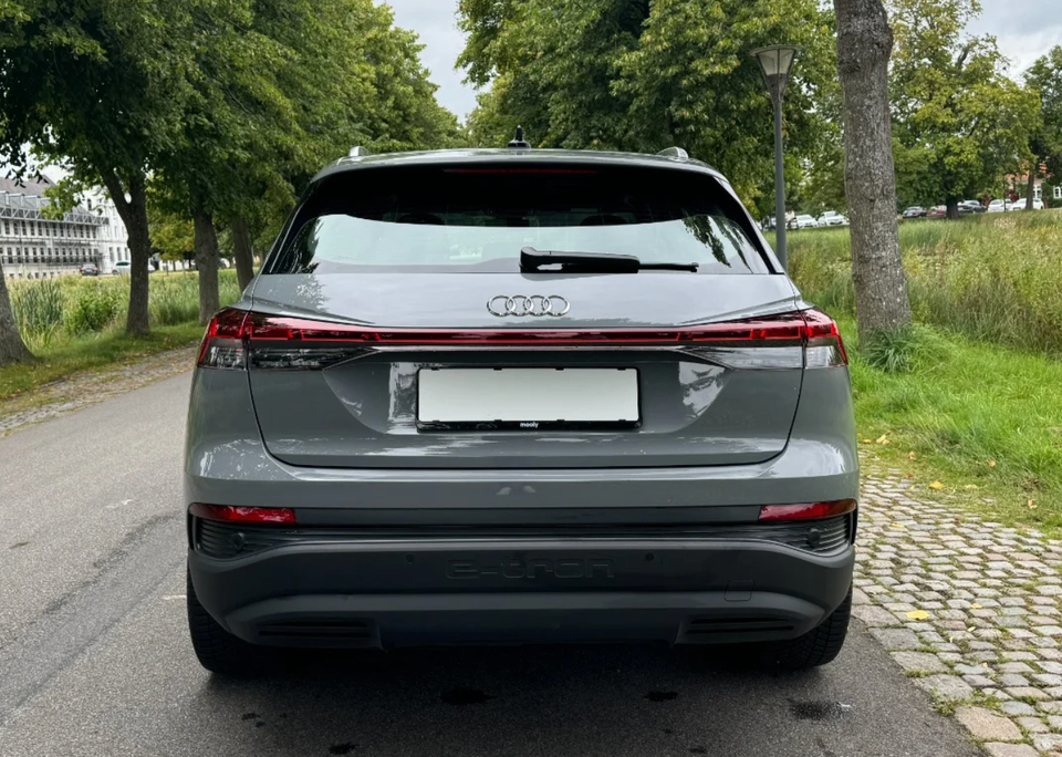 Audi Q4 e-tron 35  5d