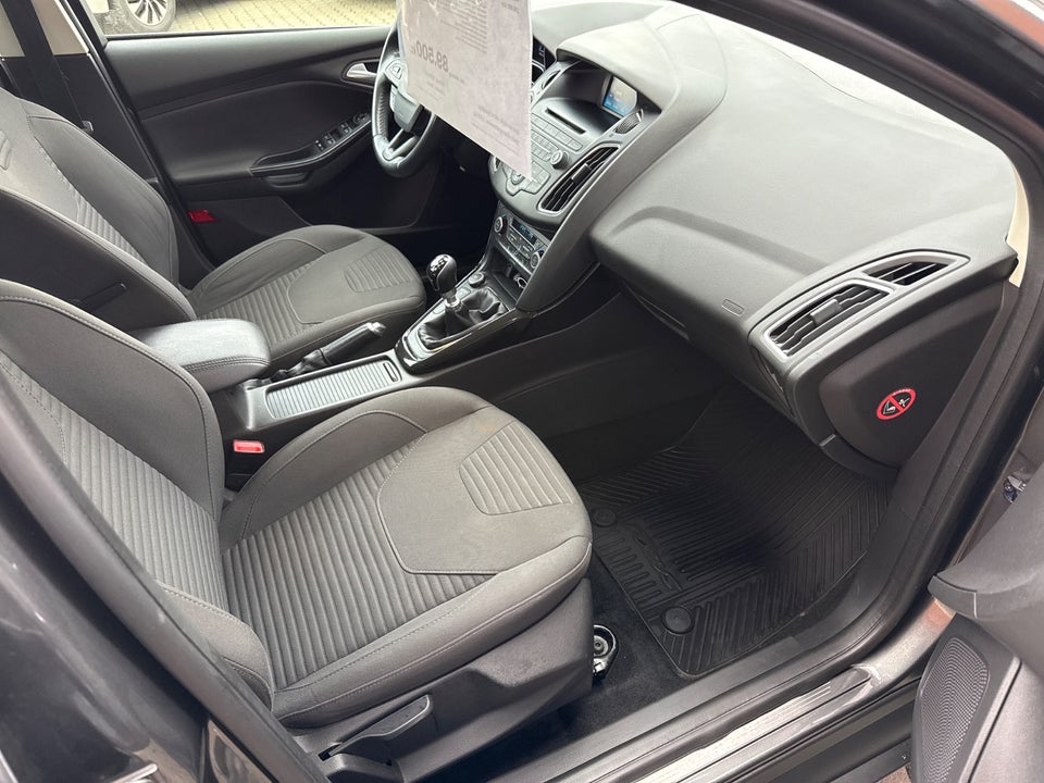 Ford Focus 1,0 SCTi 125 Titanium stc. 5d