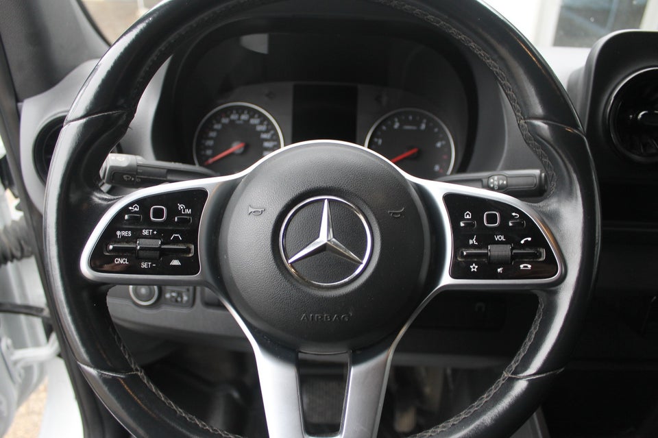 Mercedes Sprinter 214 2,2 CDi A2 Chassis aut. FWD 2d