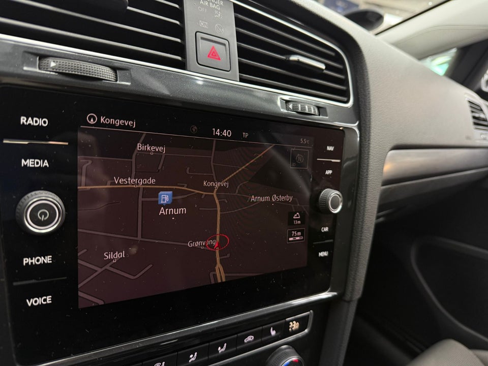 VW Golf VII 1,6 TDi 115 Comfortline Variant DSG 5d