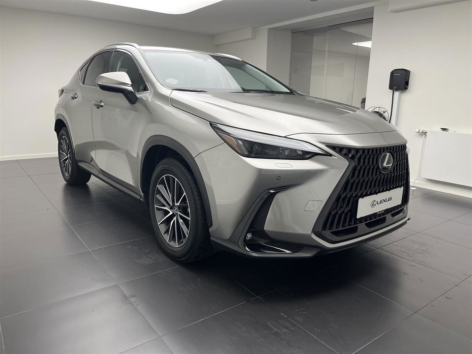 Lexus NX450h+ 2,5 Business+ aut. AWD 5d