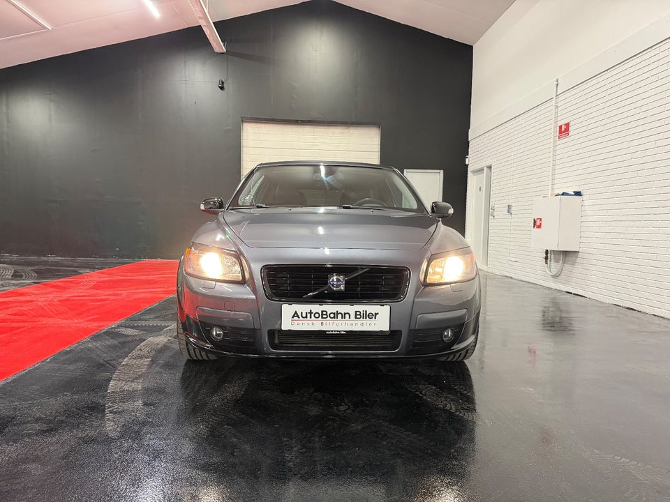 Volvo C30 2,0 Kinetic 3d