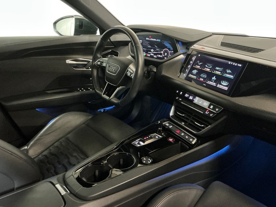 Audi e-tron GT quattro 4d