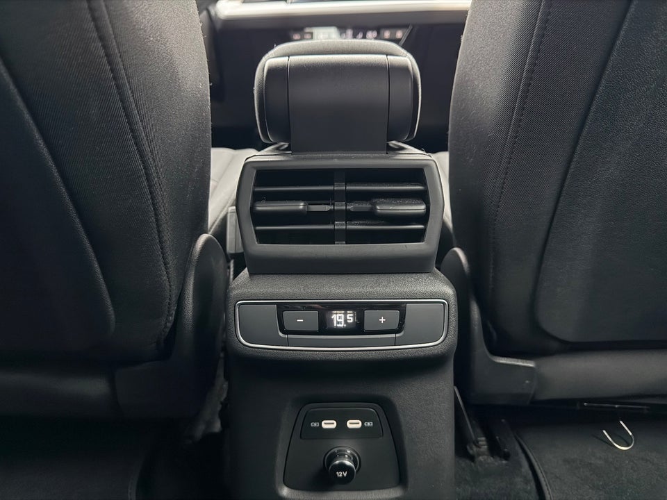 Audi Q4 e-tron 40  5d