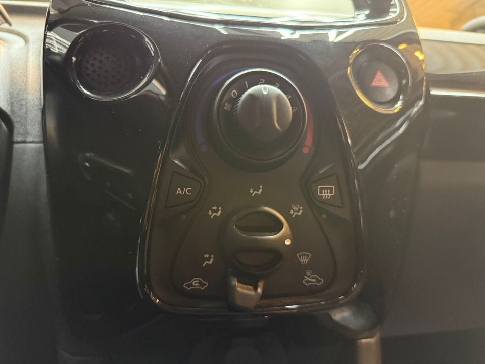 Toyota Aygo 1,0 VVT-i x-cellence 5d