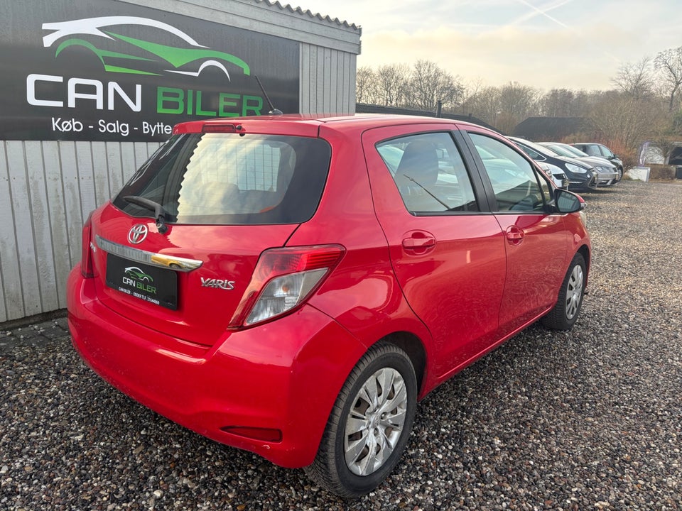 Toyota Yaris 1,0 VVT-i T1 5d