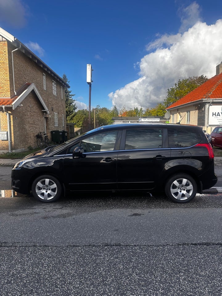 Peugeot 5008 1,6 e-HDi 114 Motion+ ESG 7prs 5d