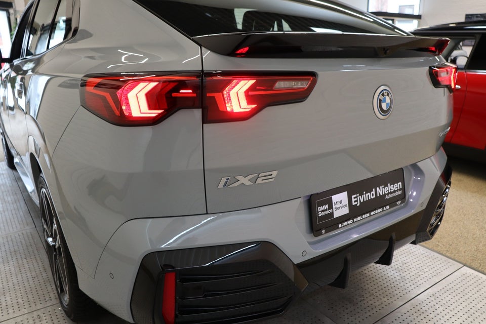 BMW iX2 eDrive20 M-Sport Premium 5d