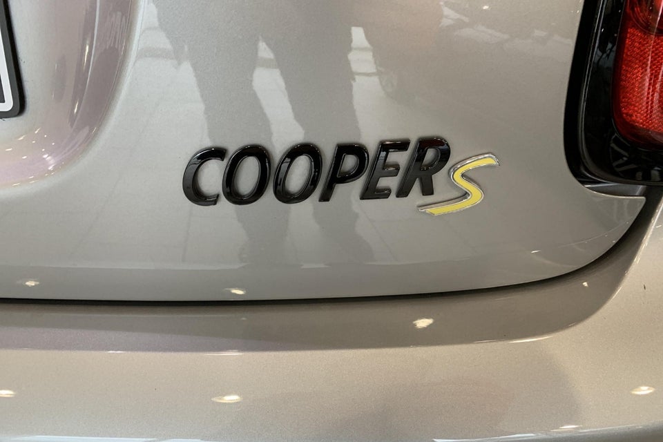 MINI Cooper SE Classic 3d