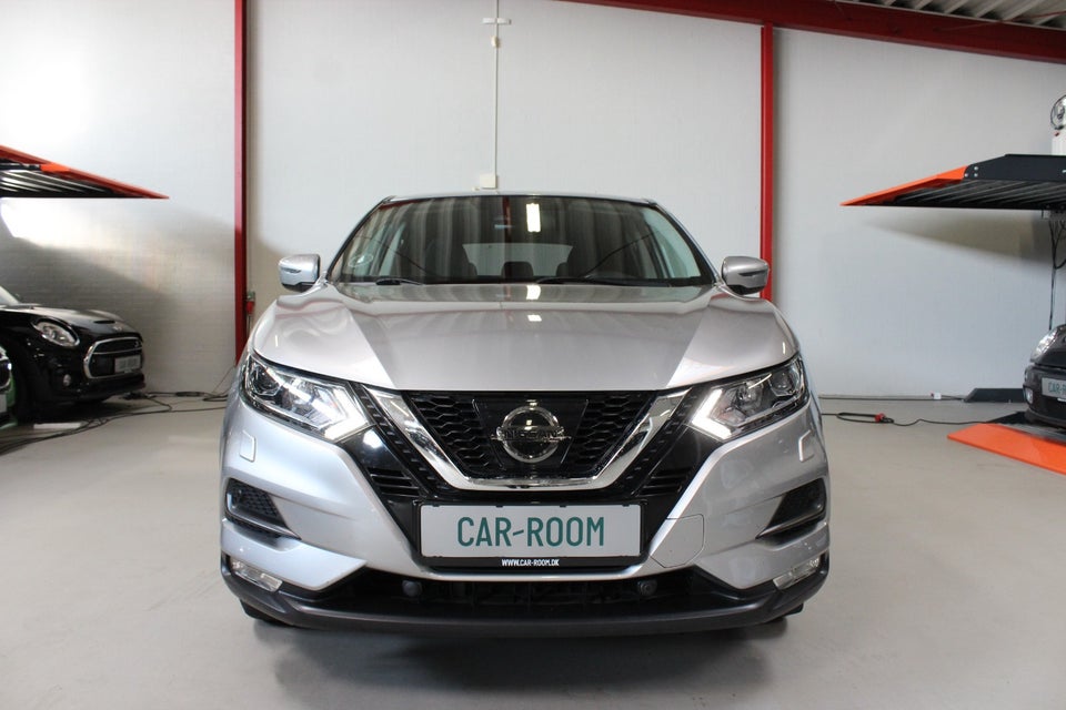 Nissan Qashqai 1,6 Dig-T 163 Acenta 5d