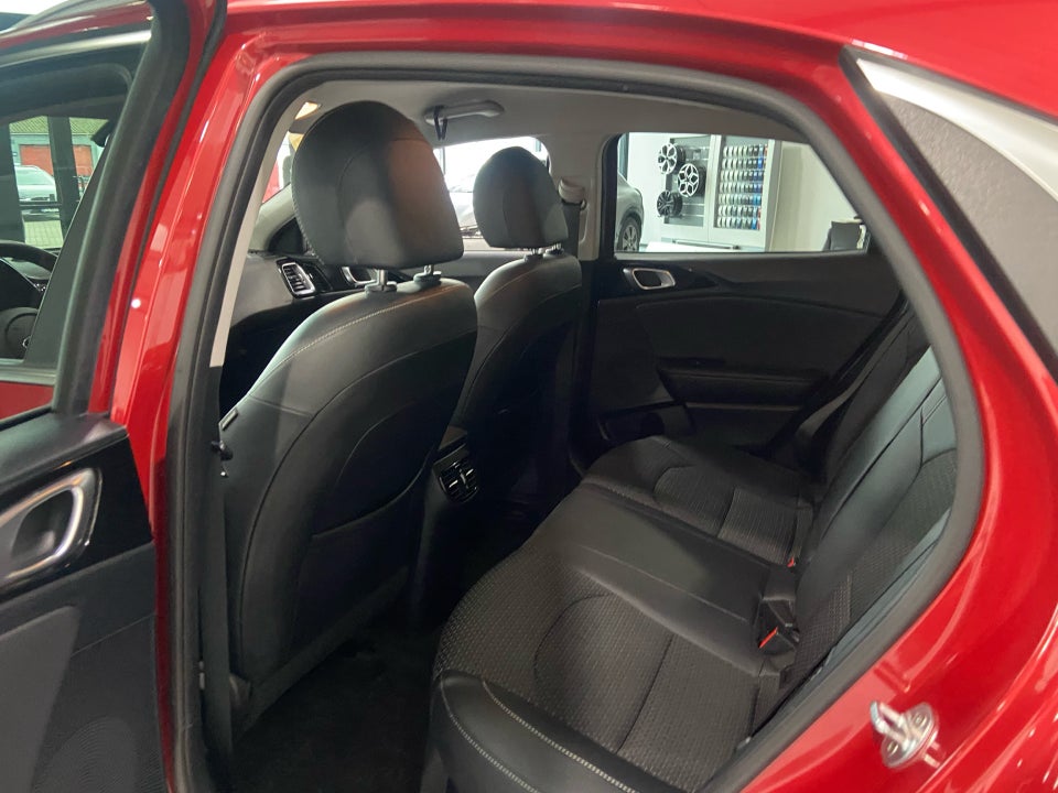 Kia XCeed 1,6 PHEV Upgrade Intro DCT 5d