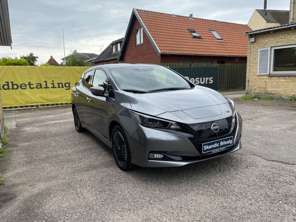 Nissan Leaf 40 Acenta 5d