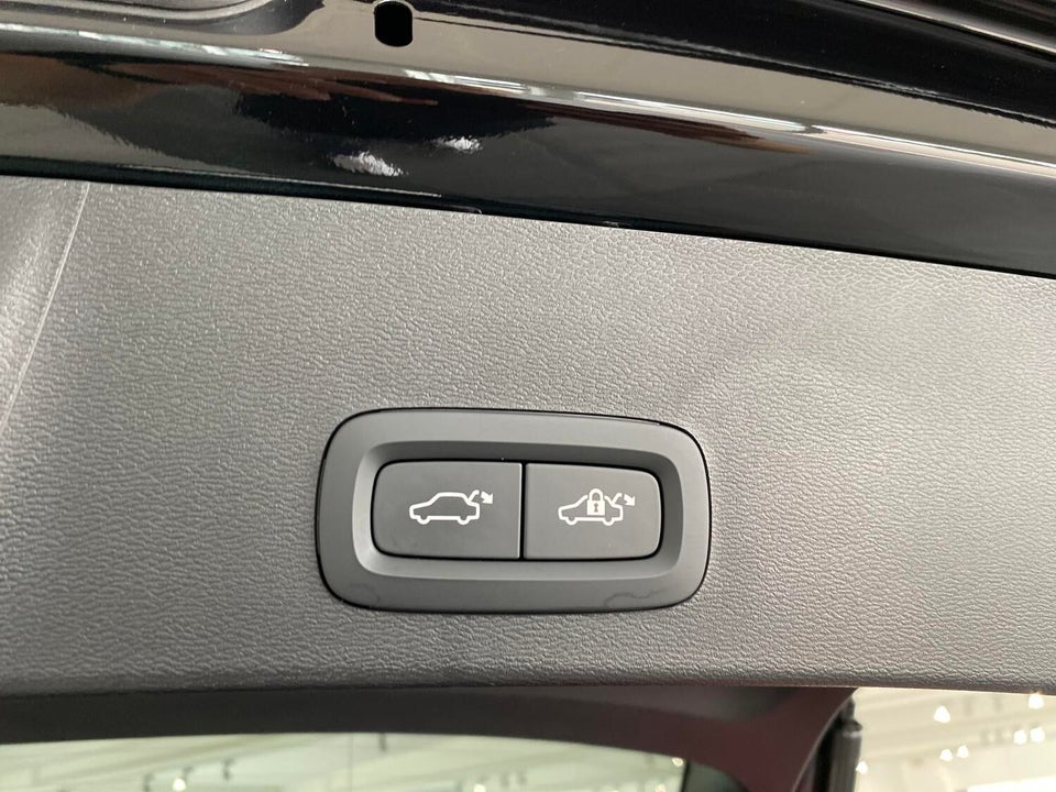 Volvo XC40 P6 ReCharge Ultimate 5d