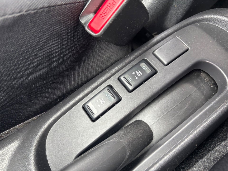 Nissan Micra 1,2 Visia CVT 5d