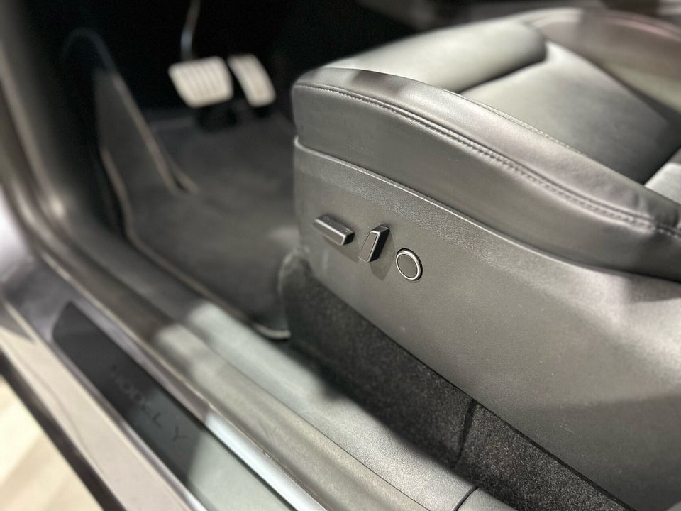 Tesla Model Y Performance AWD 5d
