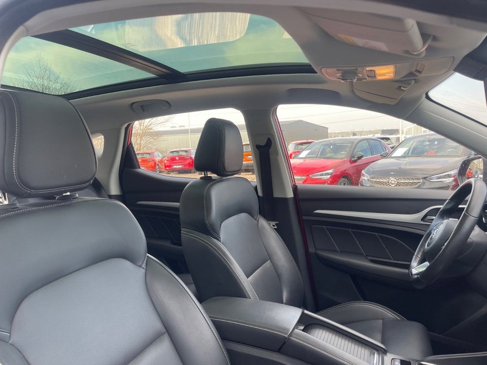 MG ZS EV Luxury 5d