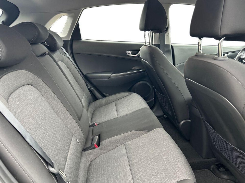 Hyundai Kona 39 EV Select 5d