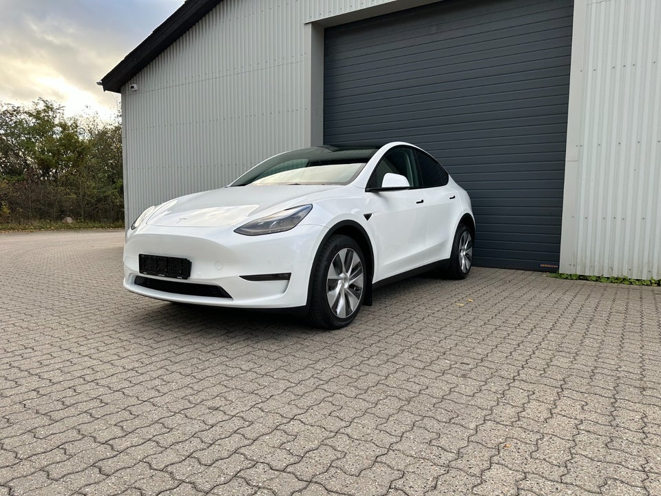 Tesla Model Y Long Range AWD 5d