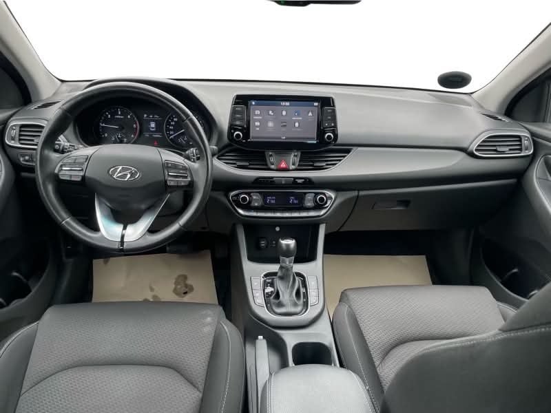 Hyundai i30 1,6 CRDi 110 Trend stc. DCT 5d