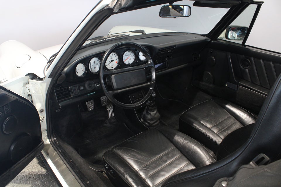 Porsche 911 3,3 Turbo Cabriolet 2d