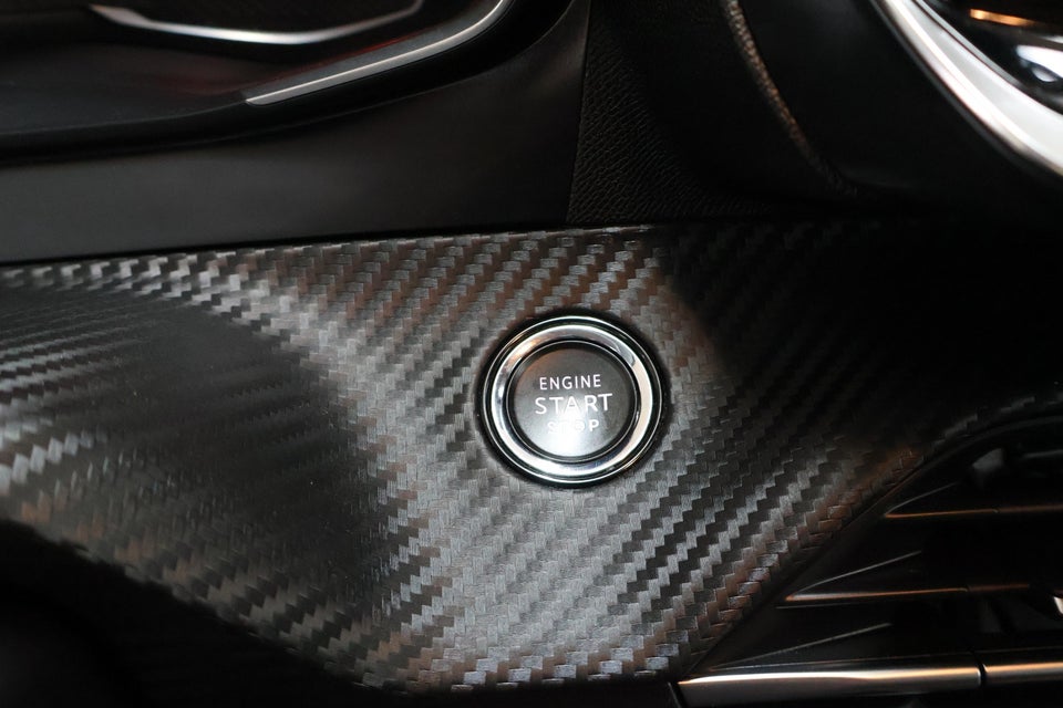 Peugeot 208 1,2 PureTech 100 Allure 5d